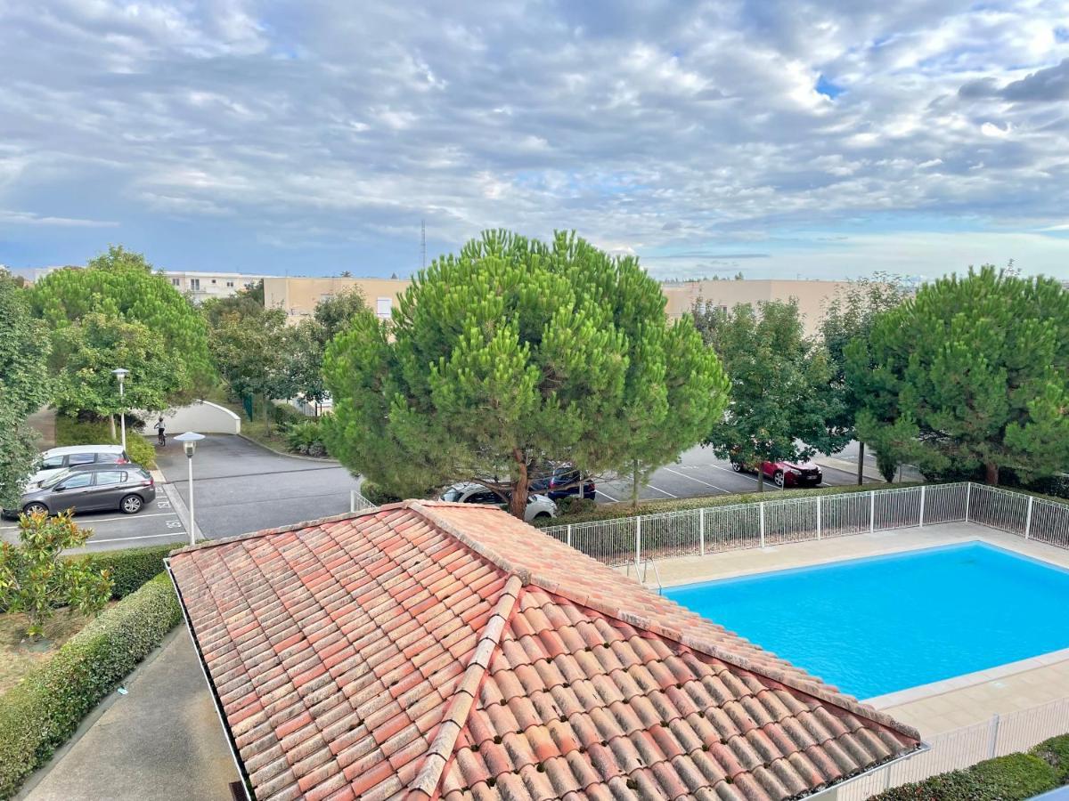 Piscine, Video-Projecteur, Parking Securise Poitiers Exterior foto